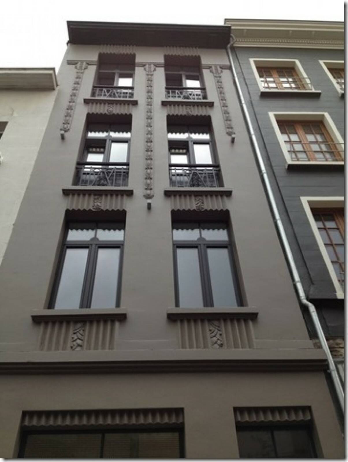 Antwerpen-Aalmoezenierstraat-3of7