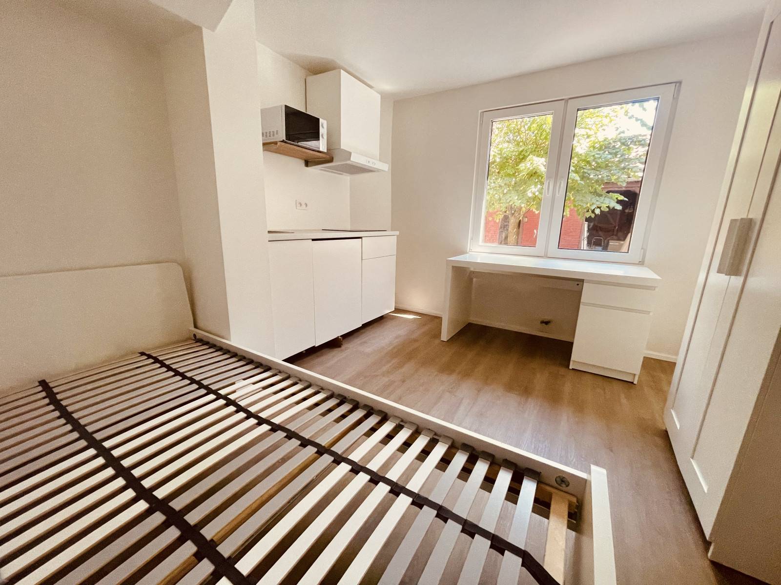 Merelbeke-Hundelgemsesteenweg-1of12