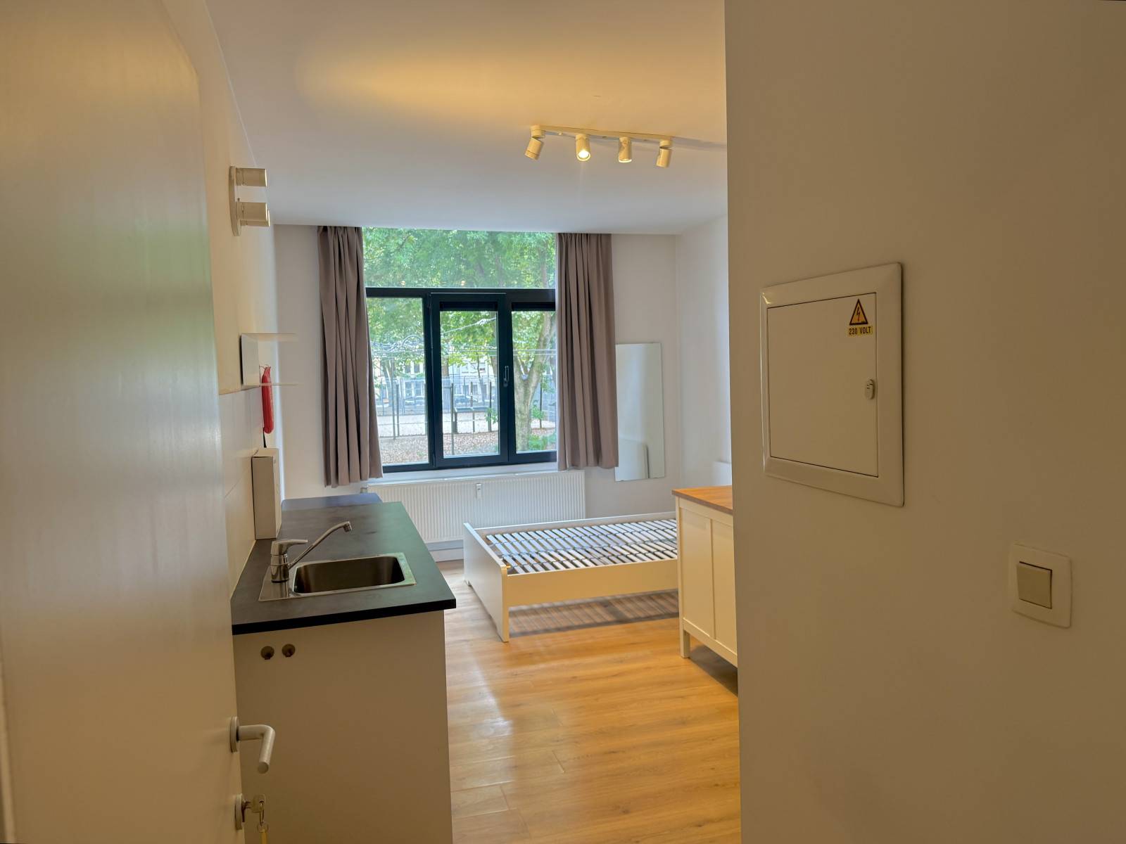 Antwerpen-Stuivenbergplein-10of25