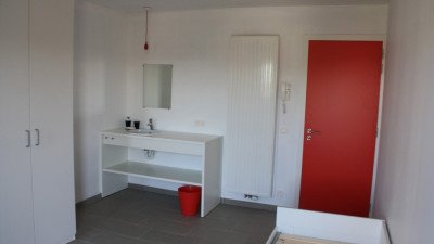 Room - in a larger (student)building - Marksesteenweg - Kortrijk - thumbnail