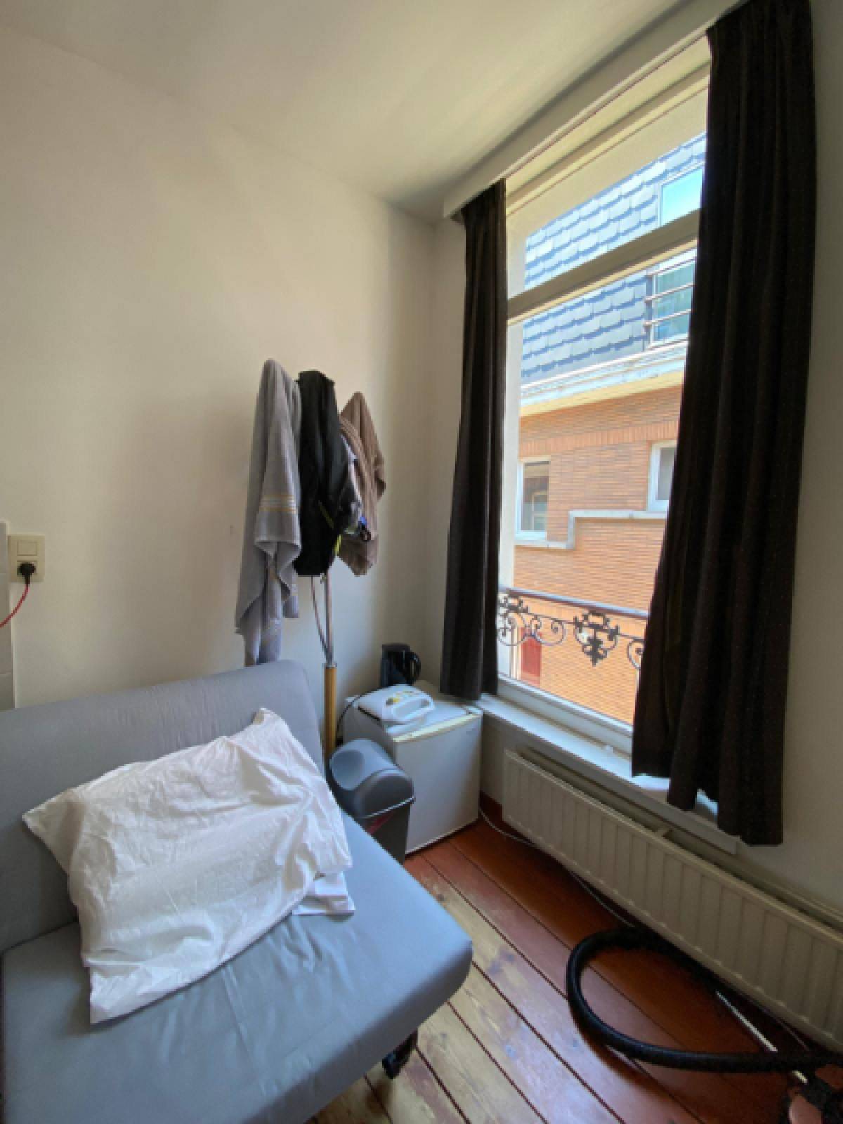 Antwerpen-Paradijsstraat-6of13