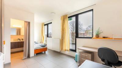 Room - in a larger (student)building - Aarschotstraat - Antwerpen - thumbnail