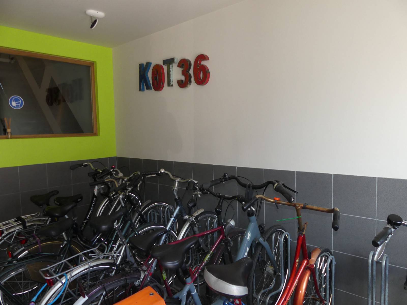 Wilrijk (Antwerpen)-Heistraat-7of9