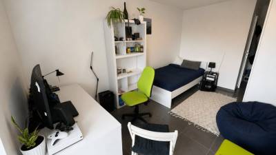 Kot - in groter (studenten)complex - Roeland Saverystraat - Kortrijk - thumbnail