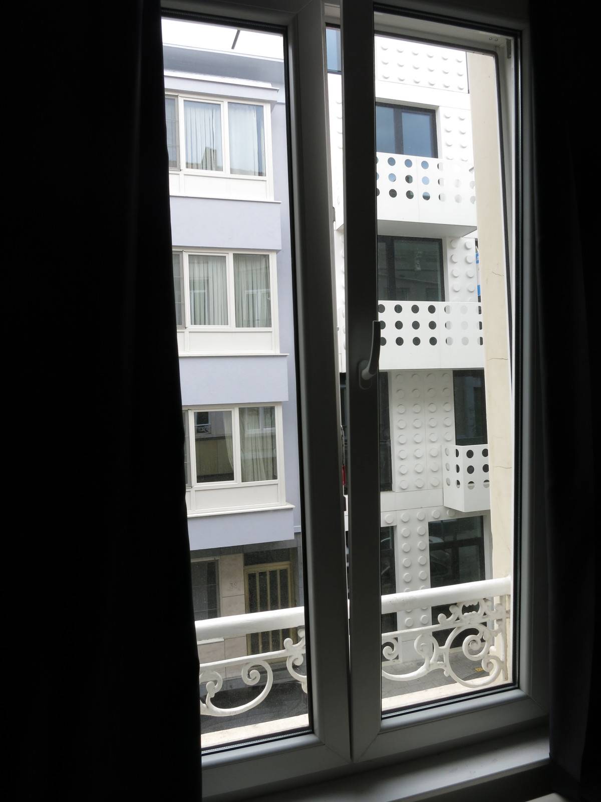 Antwerpen-Dambruggestraat-2of15