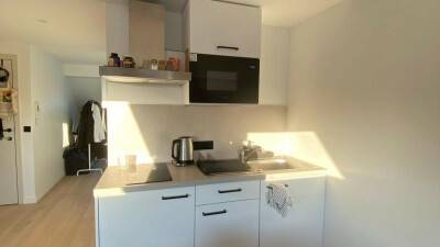 Studio - eigen sanitair en keuken - Adegemstraat - Mechelen - thumbnail