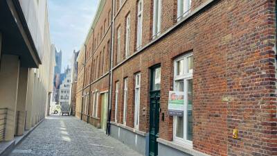 Kot - in groter (studenten)complex - Gruuthuusestraat - Gent - thumbnail