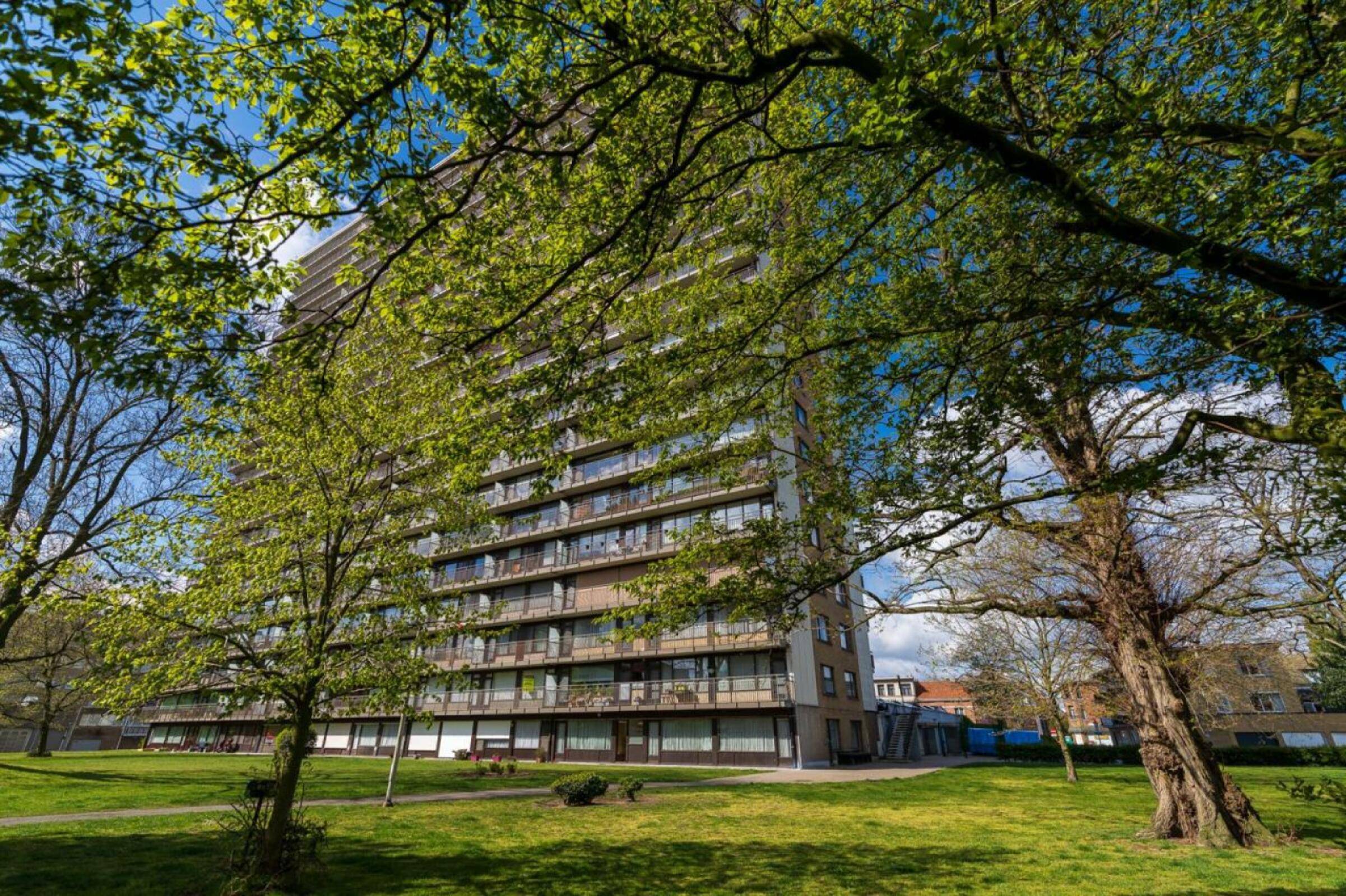 Wilrijk (Antwerpen)-Sporthalplein-3of7