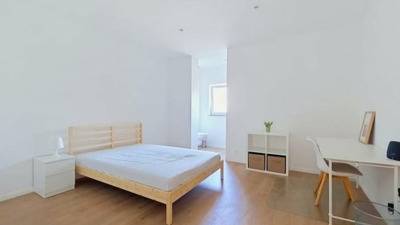 Room - in a larger (student)building - Rue Bethléem - Charleroi - thumbnail