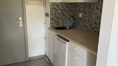 Studio - salle de bain et cuisine privées - Donkerstraat - Leuven - thumbnail