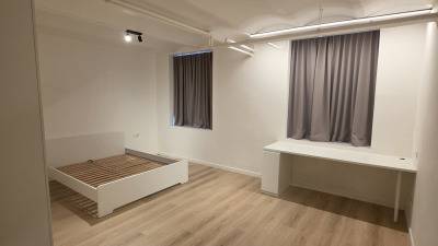 Room - in a larger (student)building - Doorniksestraat - Kortrijk - thumbnail