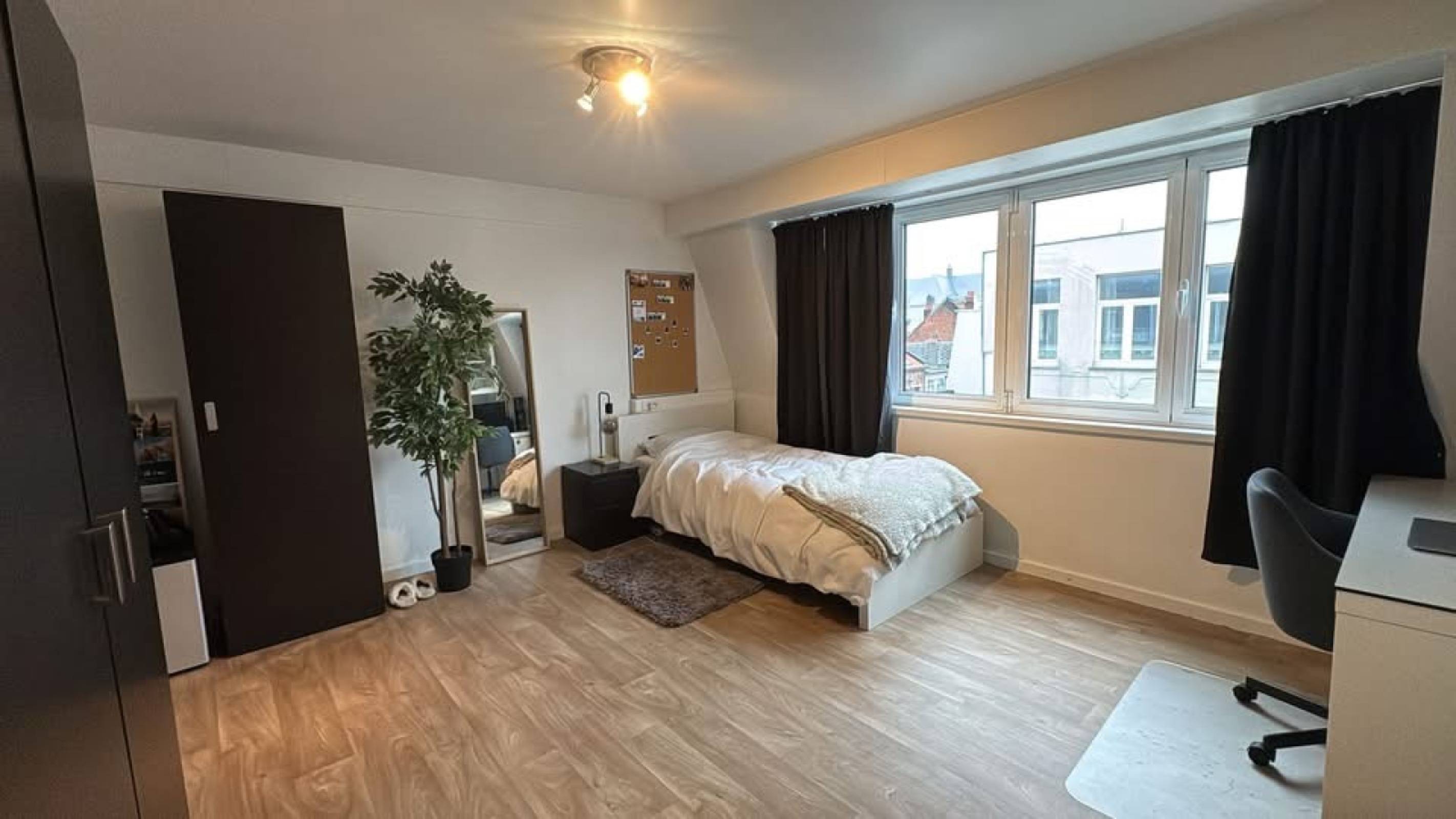 Anvers-Steenbergstraat-1of4
