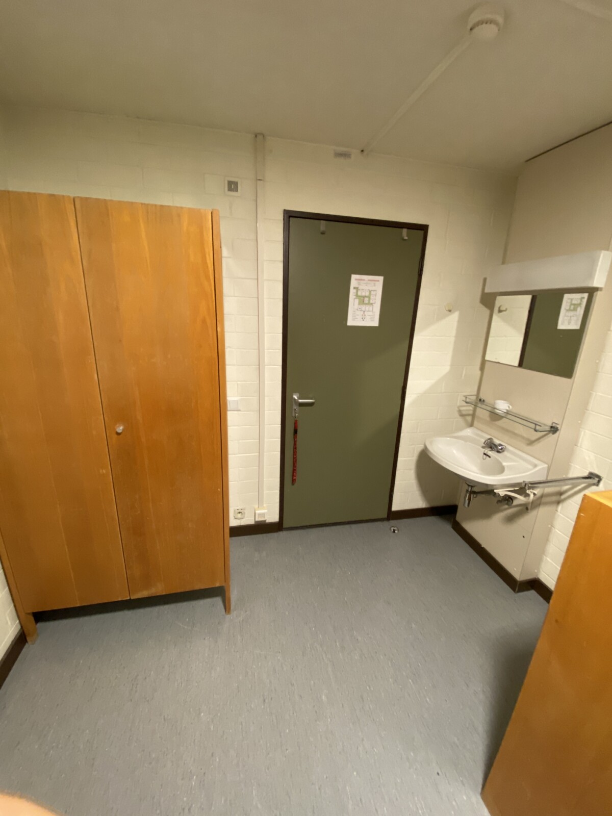Wilrijk (Antwerpen)-Dokter donyplein-1of3