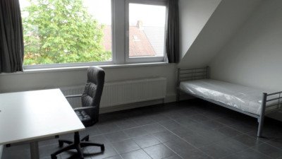 Kot - in een woonhuis - Steenweg Op Gierle - Turnhout - thumbnail